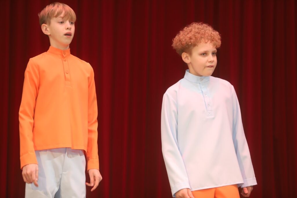 STRADU pagasta puišu vokālais ansamblis “Žiperi”.