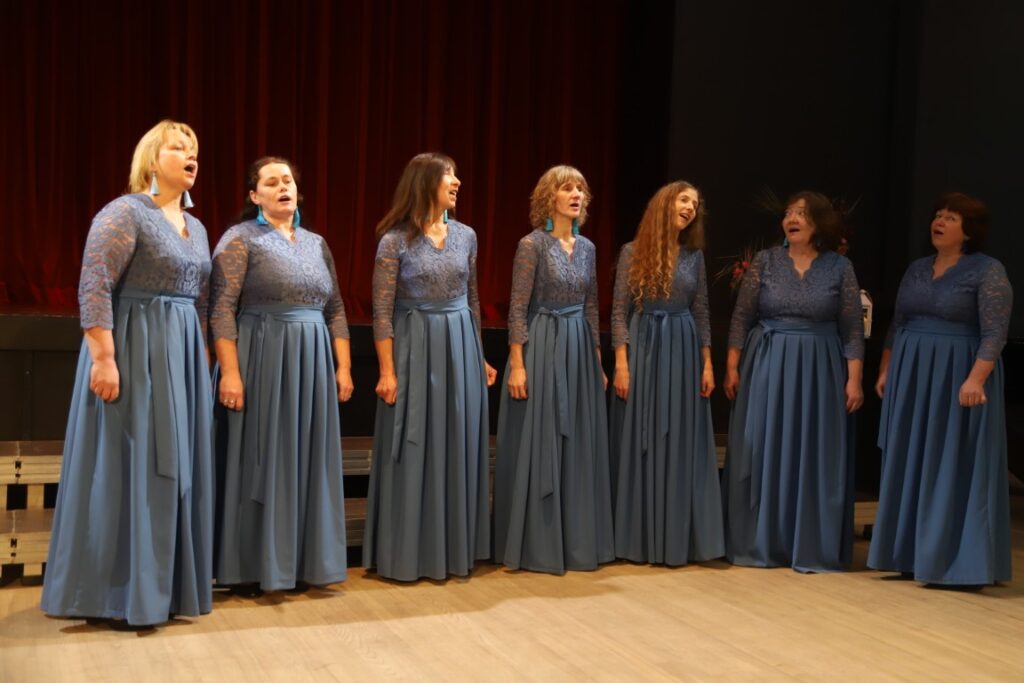 DRUVIENAS kultūras nama sieviešu vokālais ansamblis.