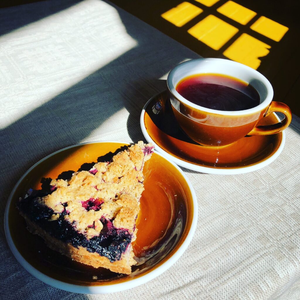 "Tīrs miers" Rankā.