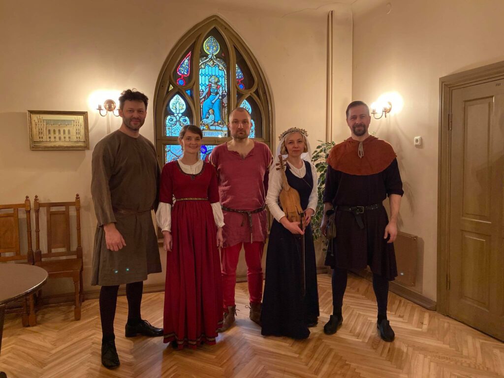 Aluksniesiem.lv raksta attēla aizvietotājs