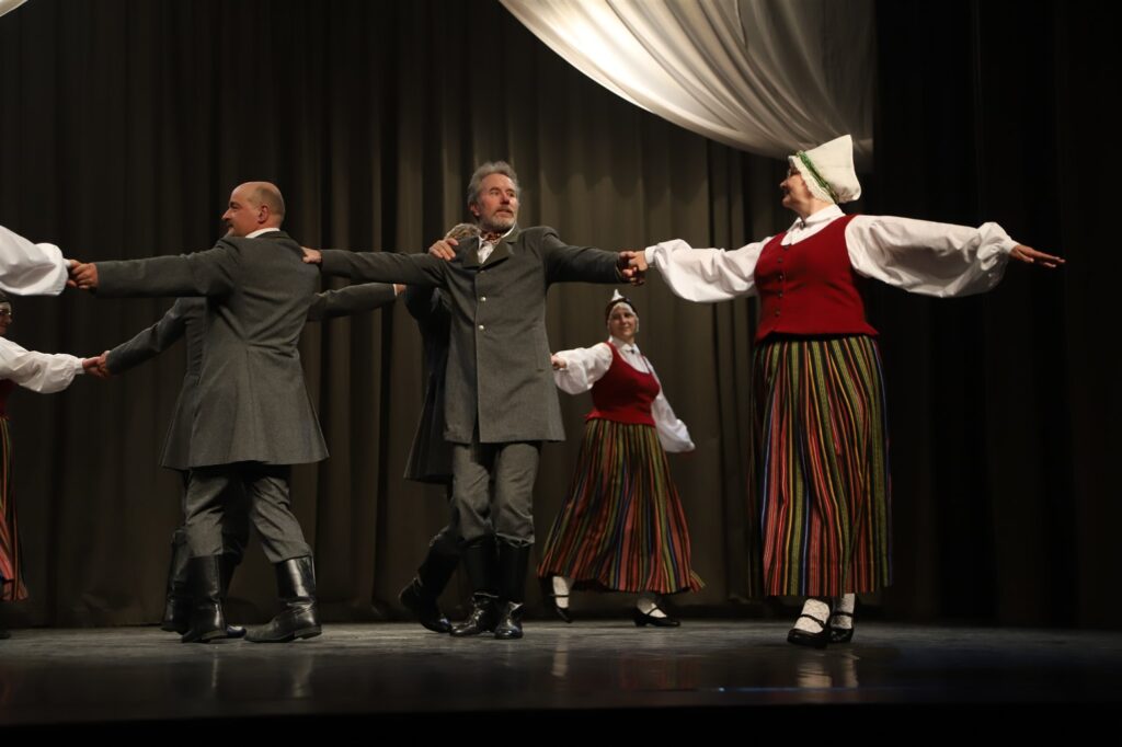 Tirzas STDK “Avots” / vadītāja Iveta Eiduka
Autors: Foto: Gatis Bogdanovs