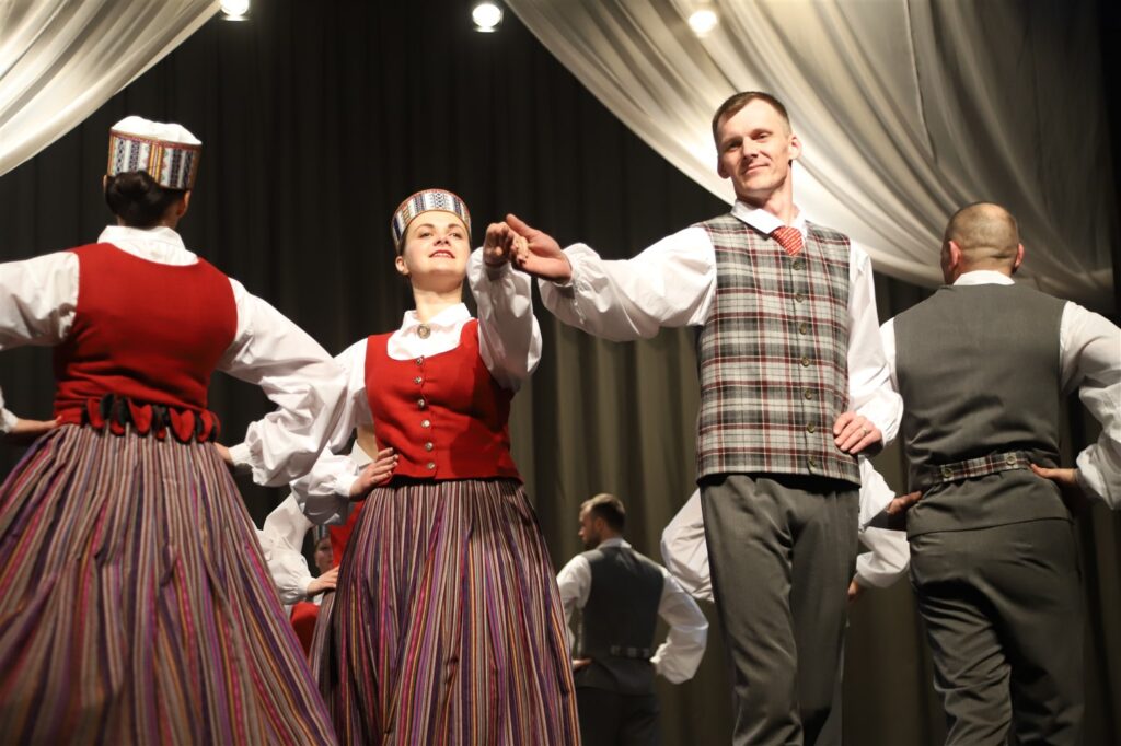 Tirzas VPTDK “Azanda” / vadītāja Iveta Eiduka
Autors: Foto: Gatis Bogdanovs