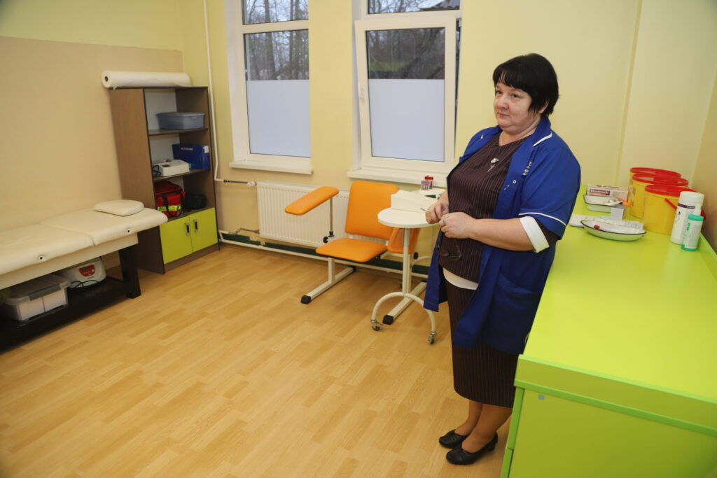 Ārsta palīga pieņemšanas kabinets un procedūru kabinets. Ārsta palīdze Maija Circene stāsta, ka procedūru kabinets ir plašs, lai var ērti strādāt. 
Autors: Foto: Gatis Bogdanovs