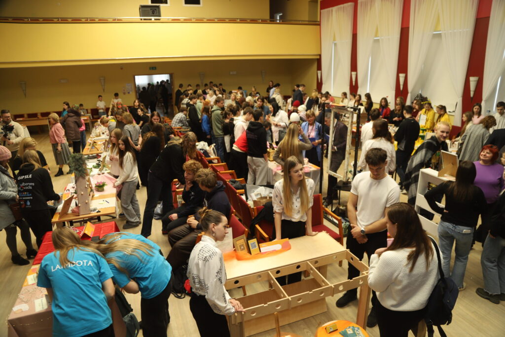 Aluksniesiem.lv raksta attēla aizvietotājs