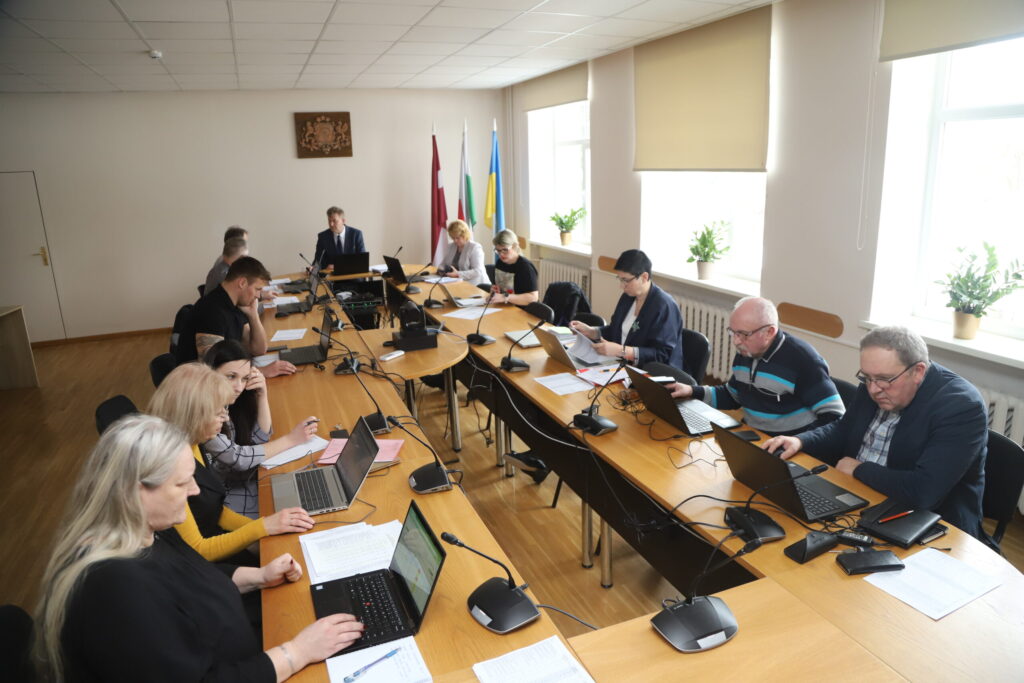 Aluksniesiem.lv raksta attēla aizvietotājs