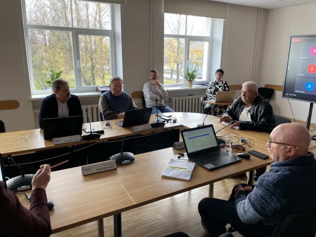 Aluksniesiem.lv raksta attēla aizvietotājs