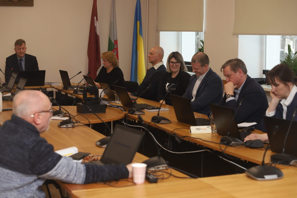 Aluksniesiem.lv raksta attēla aizvietotājs