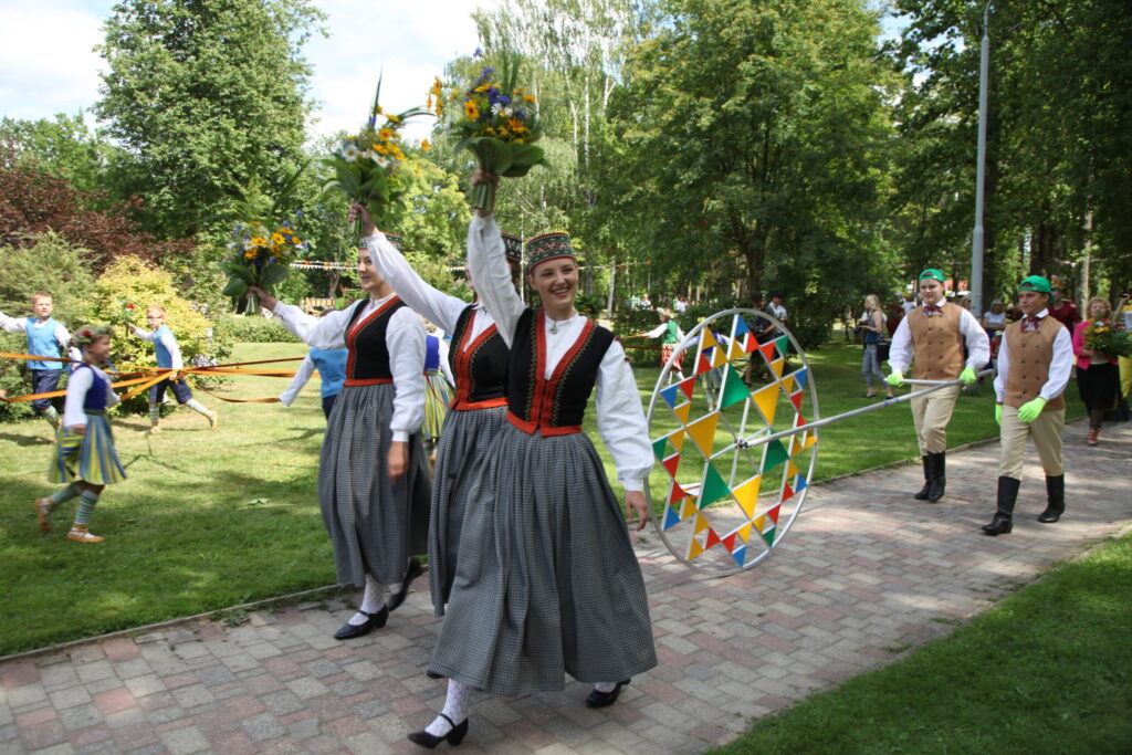 Aluksniesiem.lv raksta attēla aizvietotājs