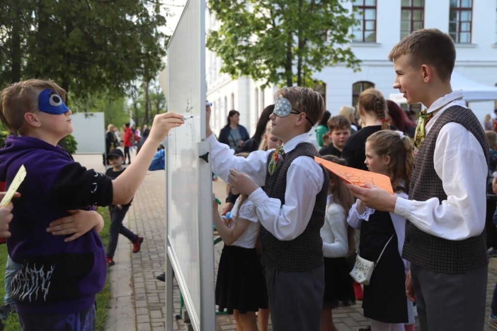 Aluksniesiem.lv raksta attēla aizvietotājs