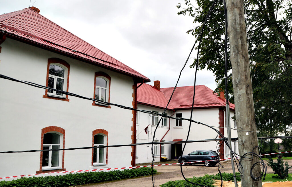 "Gada ardievas". Kārtēja aizslēgtā skola Gulbenes novadā – Gulbīša vidusskola.
Autors: Foto: no "Dzirksteles" arhīva