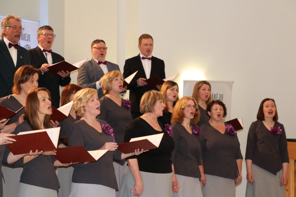 Lejasciema koris  “Kaprīze” gandarīts par iegūto 1.pakāpi skatē.
Autors: Foto: Dace Plaude