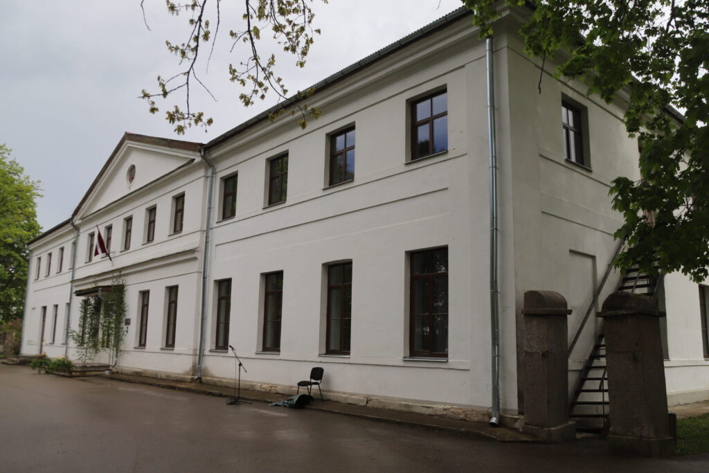 Aluksniesiem.lv raksta attēla aizvietotājs