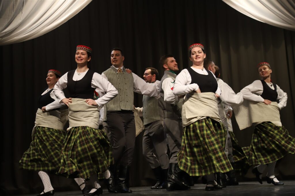 Litenes JTDK “Litenietis” / vadītāja Zaiga Mangusa