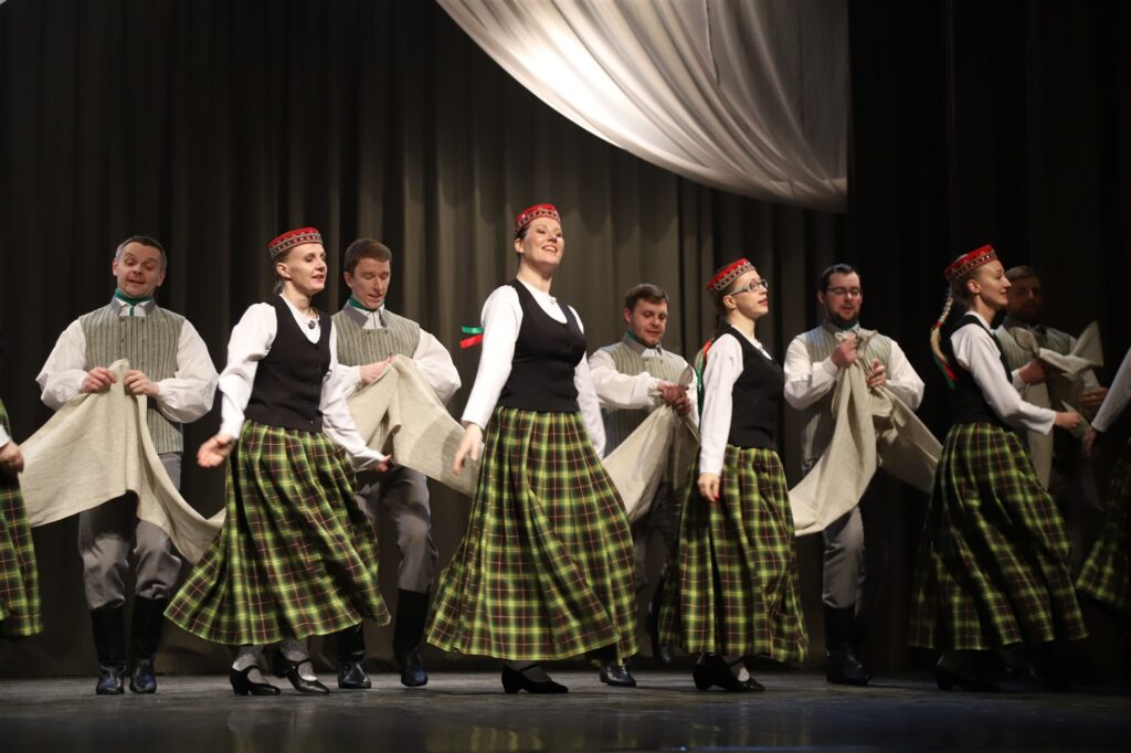 Litenes JTDK “Litenietis” / vadītāja Zaiga Mangusa