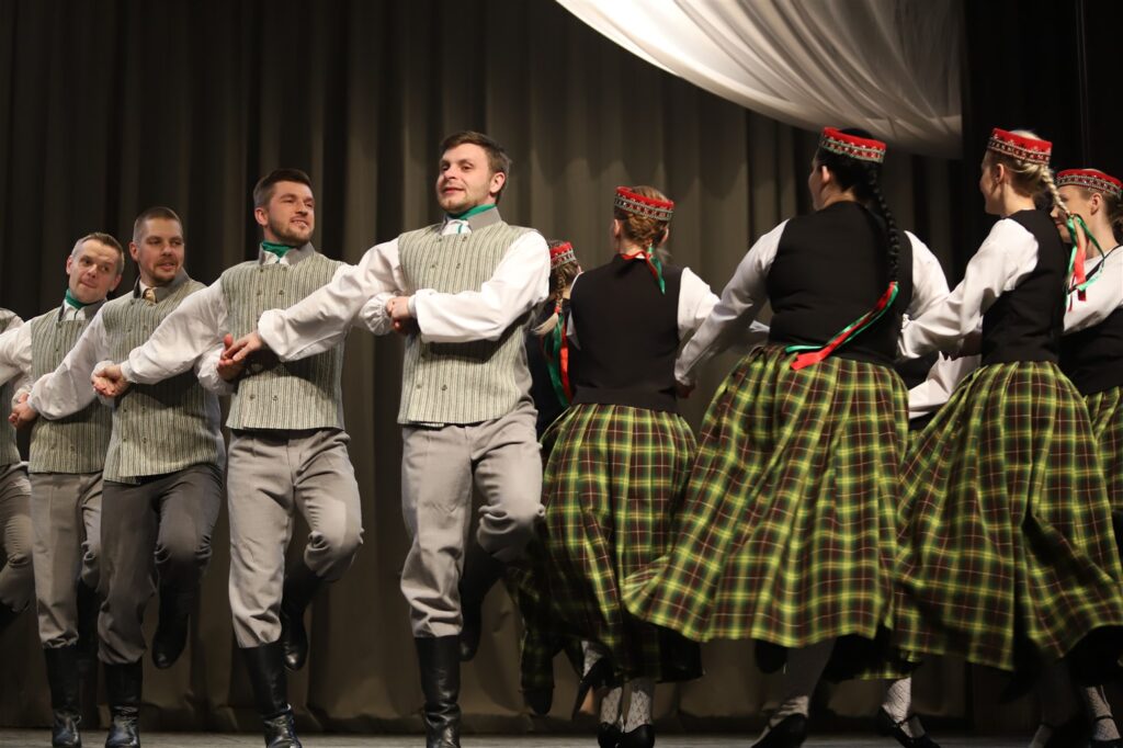 Litenes JTDK “Litenietis” / vadītāja Zaiga Mangusa