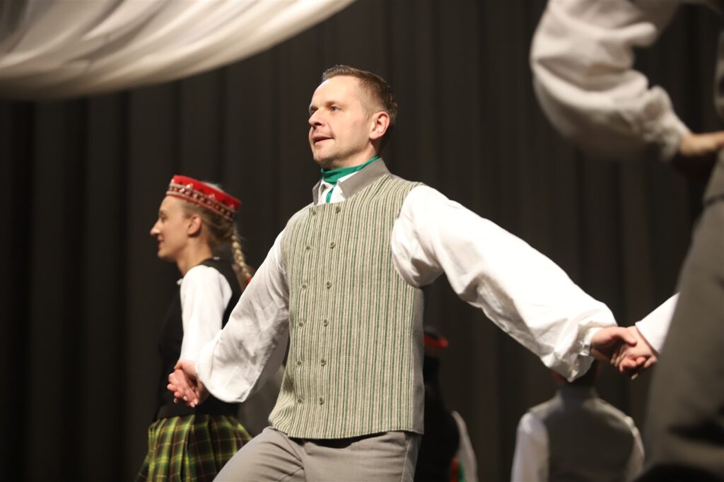 Litenes JTDK “Litenietis” / vadītāja Zaiga Mangusa