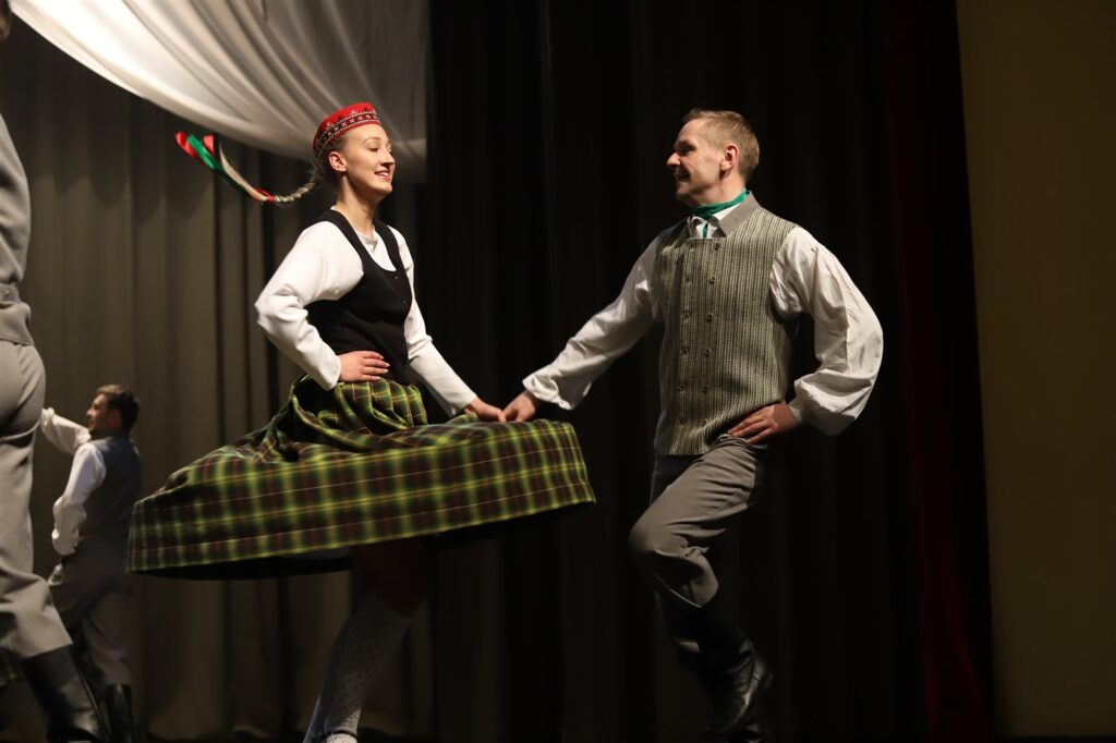 Litenes JTDK “Litenietis” / vadītāja Zaiga Mangusa