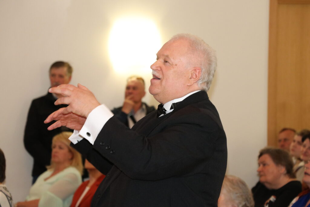 Arī Lizuma jauktais koris ir nopelnījis ceļazīmi uz lielajiem svētkiem Rīgā.
Autors: Foto: Dace Plaude