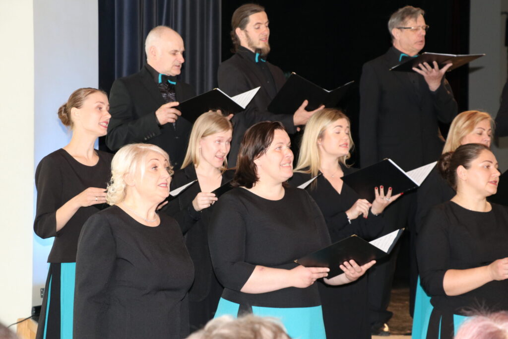 Arī Lizuma jauktais koris ir nopelnījis ceļazīmi uz lielajiem svētkiem Rīgā.
Autors: Foto: Dace Plaude