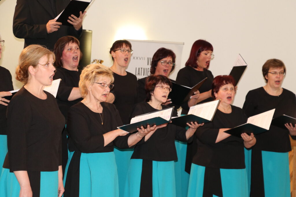 Arī Lizuma jauktais koris ir nopelnījis ceļazīmi uz lielajiem svētkiem Rīgā.
Autors: Foto: Dace Plaude