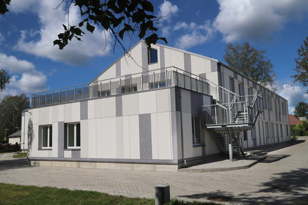 MŪSDIENĪGA fasāde un iekštelpu dizains.
Autors: FOTO: GATIS BOGDANOVS