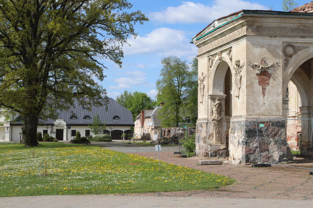 Aluksniesiem.lv raksta attēla aizvietotājs