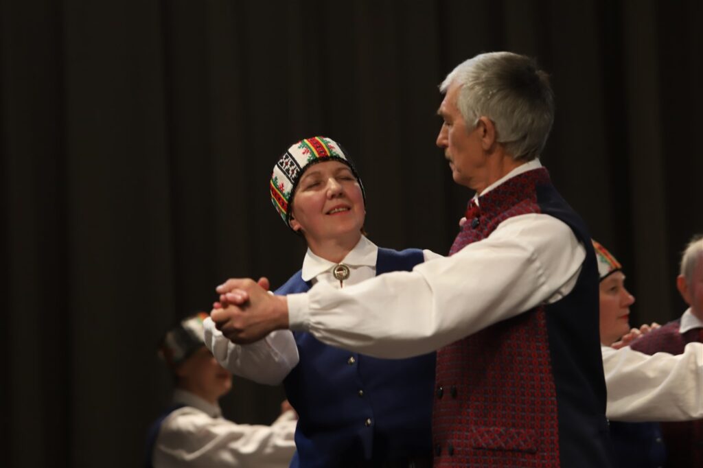 Lizuma STDK “Ozoli” / vadītāja Zaiga Mangusa