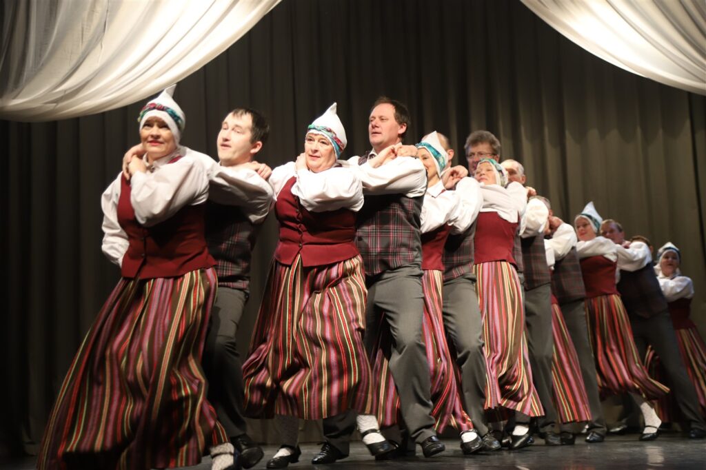 Litenes VPTDK “Ratenieki” / vadītāja Dina Markova