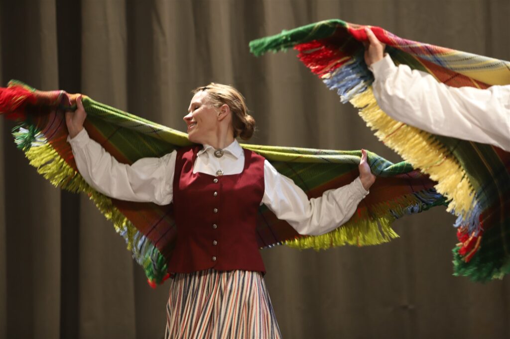 Gulbenes VPTDK “Ratiņš” / vadītāja Iva Venta