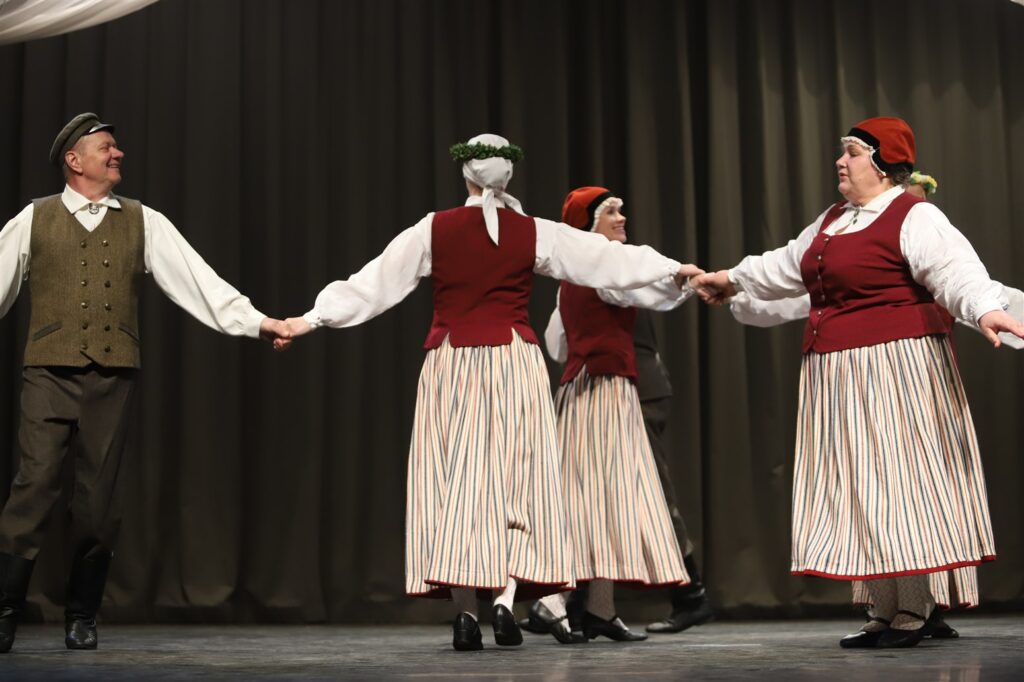 Gulbenes VPTDK “Ratiņš” / vadītāja Iva Venta