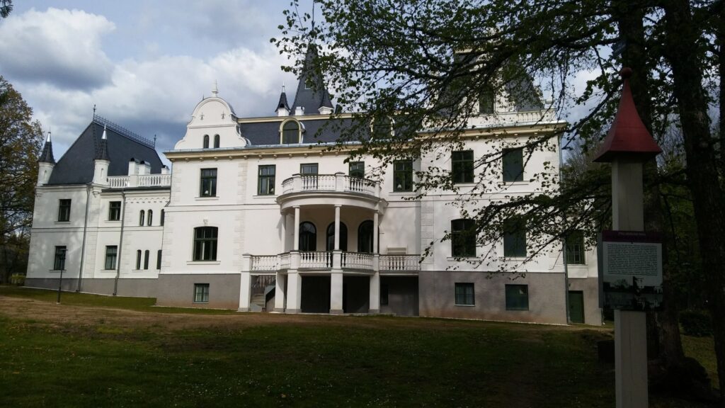 Aluksniesiem.lv raksta attēla aizvietotājs