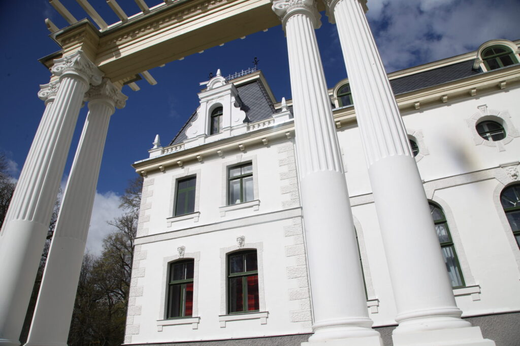 Aluksniesiem.lv raksta attēla aizvietotājs