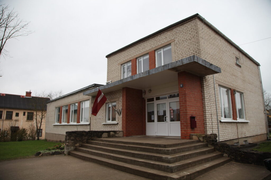 Aluksniesiem.lv raksta attēla aizvietotājs