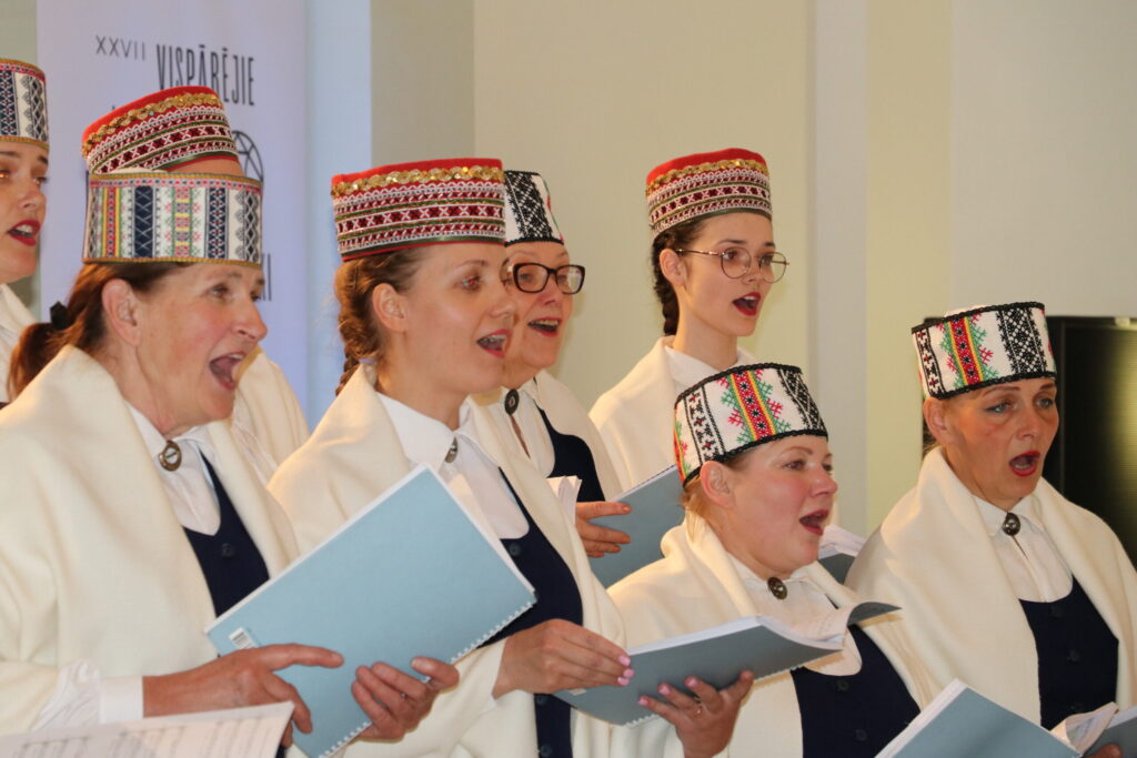 Arī “Tirzmaliešu” darbs mēģinājumos atmaksājies ar veiksmīgu uzstāšanos skatē.
Autors: Foto: Dace Plaude