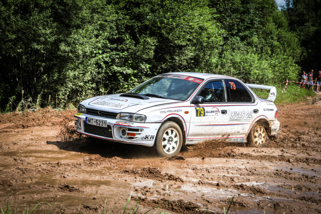 Trasē šā minirallija mūsu novada ātrākie braucēji - Mārtiņš Ločmelis/ Harijs Vējiņš.

Autors: Foto: Dace Janova