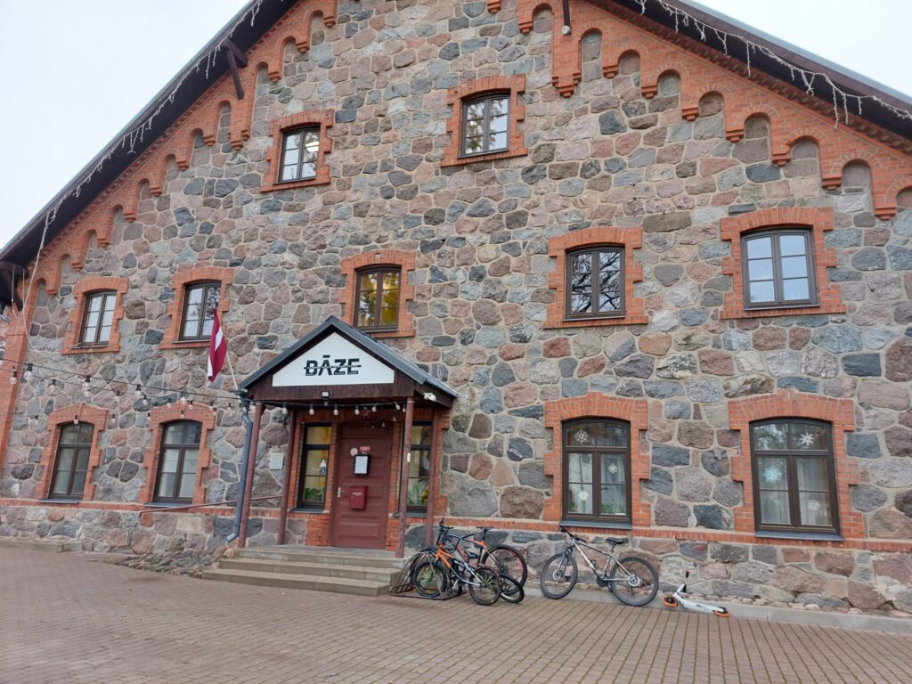 Aluksniesiem.lv raksta attēla aizvietotājs