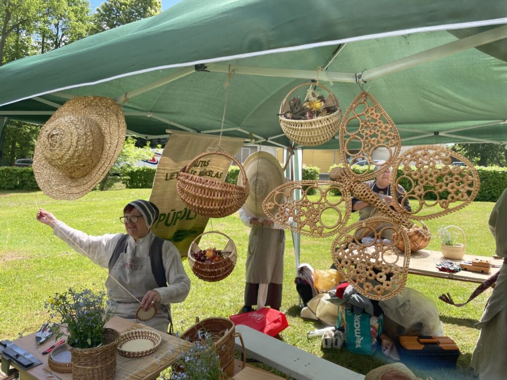 Aluksniesiem.lv raksta attēla aizvietotājs