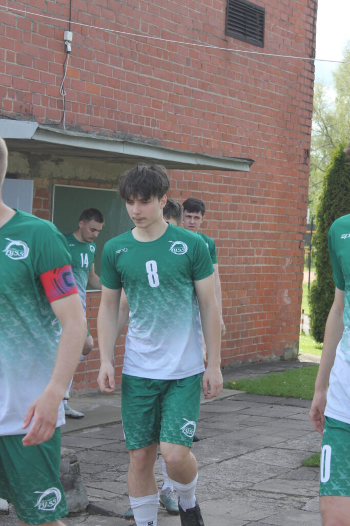 Viens no vārtu guvējiem - Gulbenes novada bērnu un jaunatnes sporta skolas audzēknis Kārlis Putnis (8. numurs). Foto: Kristiāna Šolina
Autors: Foto: Kristiāna Šolina