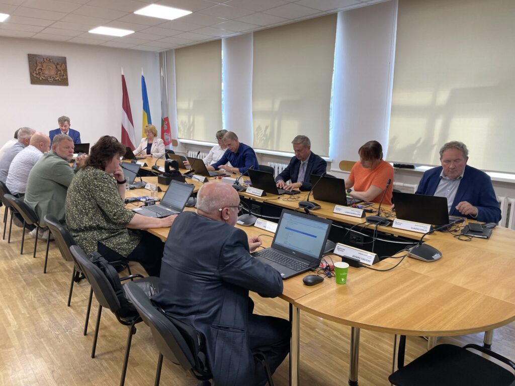 Aluksniesiem.lv raksta attēla aizvietotājs