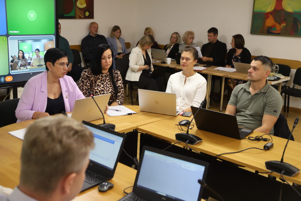 Aluksniesiem.lv raksta attēla aizvietotājs