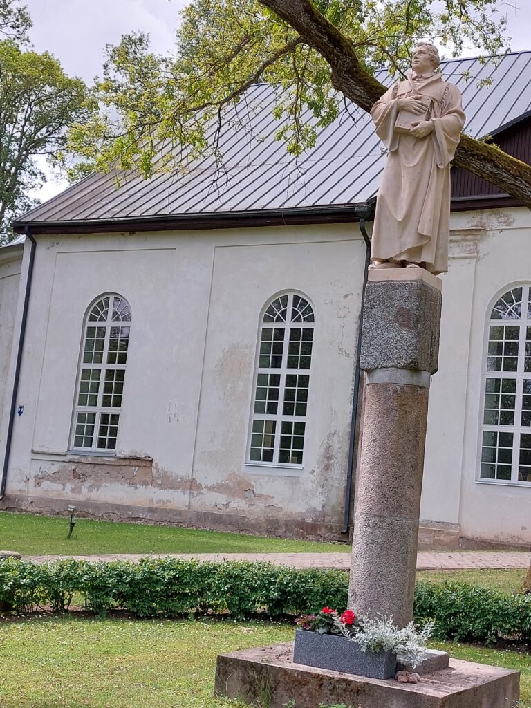 Aluksniesiem.lv raksta attēla aizvietotājs