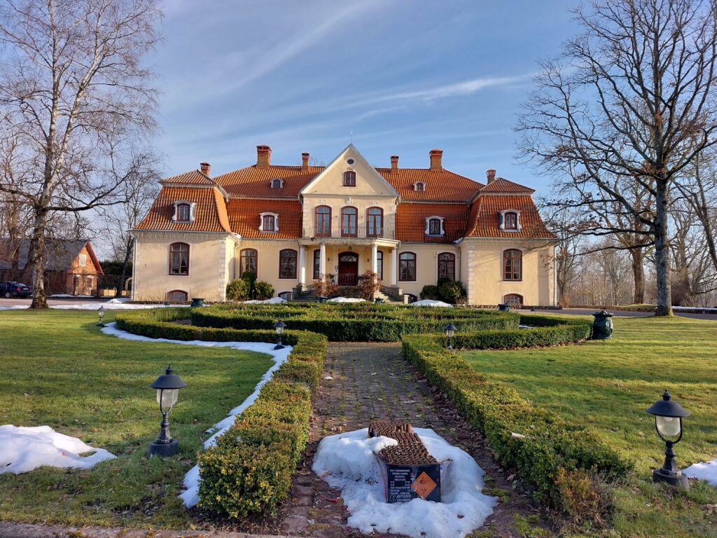 Aluksniesiem.lv raksta attēla aizvietotājs